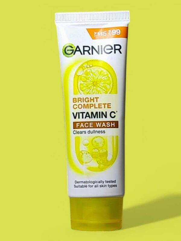 GARNIER VITAMIN-C FACE WASH